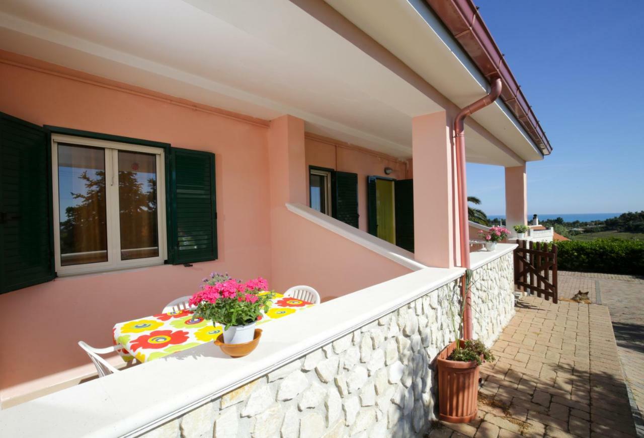 Villa Hibiscus Vieste Zewnętrze zdjęcie
